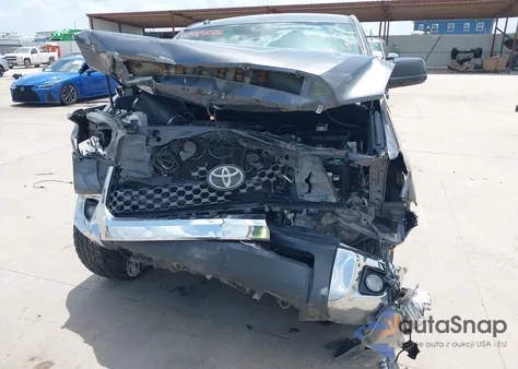 2018 Toyota Tundra Crewmax Sr5 z USA, uszkodzony, nr VIN 5TFEY5F14JX230337